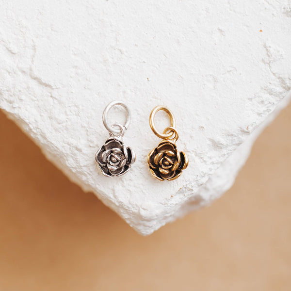 Charm Bar Flower Petals Charm - Gold