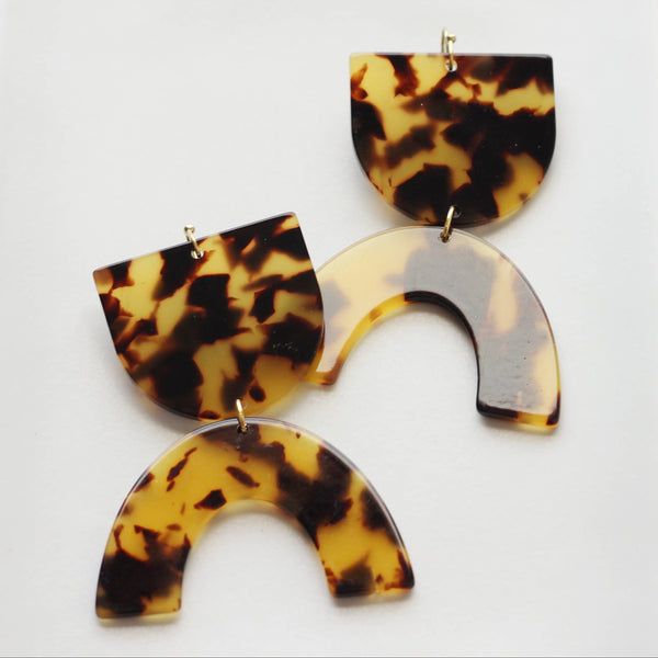The Babe - Amber Tortoise Shell Earrings